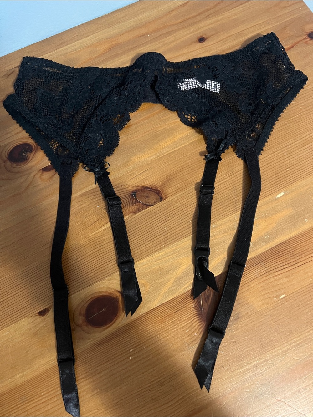 Victorias Secret Black Lace Garter Belt with Satin Straps- Large